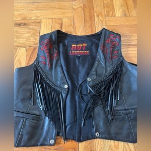 ⚡️ VINTAGE⚡️ HOT LEATHERS XXL Leather Rose Fringe Vest